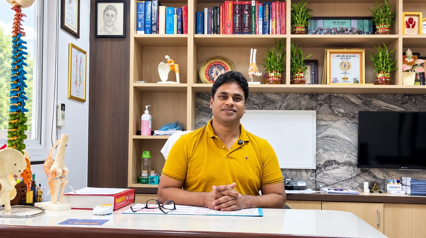 Dr. Mahesh Kumar at his consulting desk, CISRO Hospital